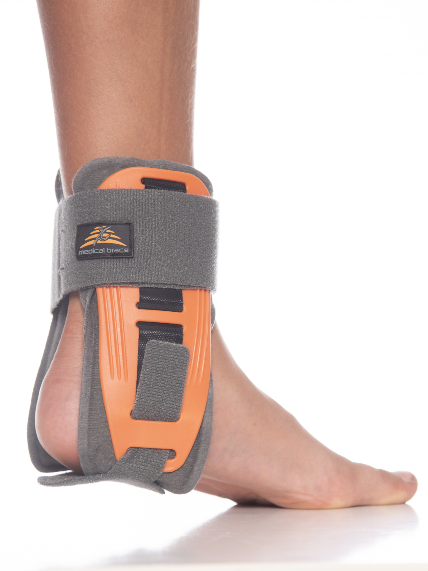 Medical Brace Νάρθηκας ποδοκνημικής τύπου  AIR– CAST με αεροθαλάμους παιδικός MB.625